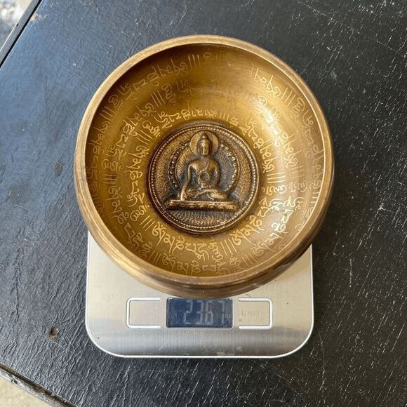 Brass Buddha Singing Bowl with Engraved Sanskrit Mantras 5"x2" 10oz - Picture 9 of 9